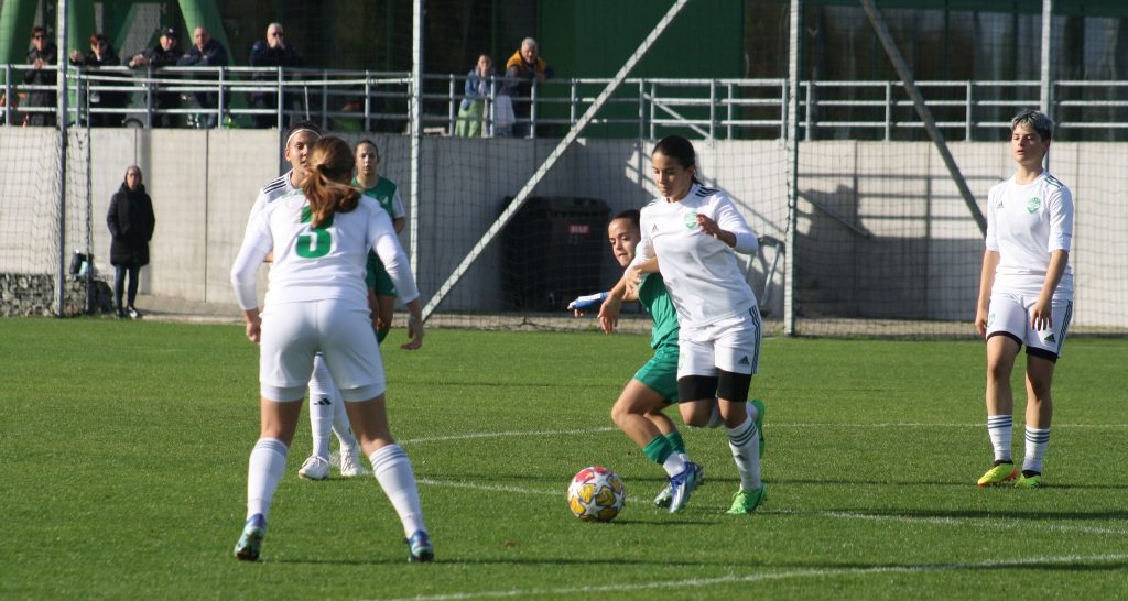 Hullámvasúttal felérő mérkőzésen ikszelt az Illés Akadémia leány U17