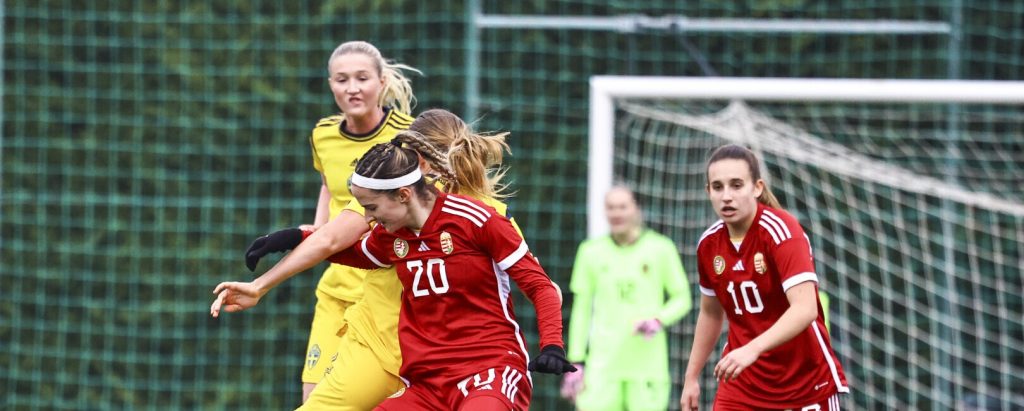 Csáki Eszter a második félidőben lépett pályára az U19-esek svédek elleni Eb-selejtezőjén