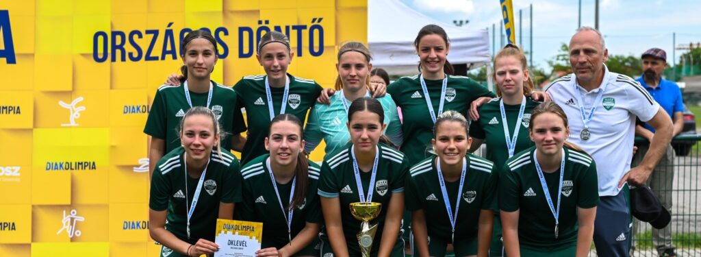 Idén is második lett az Illés Akadémia Gimnáziumának labdarúgócsapata