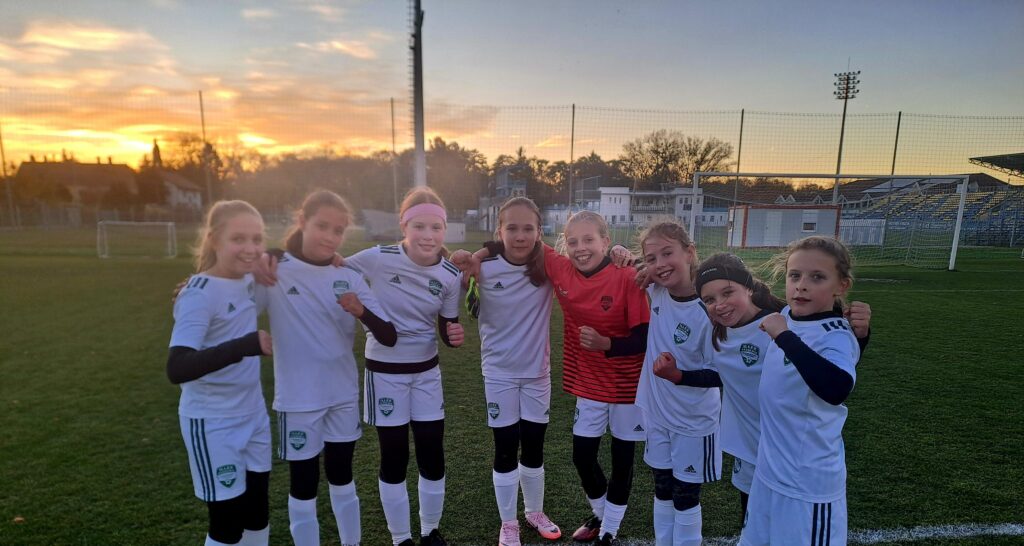 Két győzelem és egy döntetlen