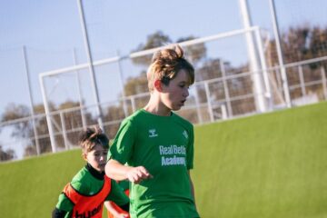 Az Illés Akadémia növendéke, Molnár Bálint Sevillában járt