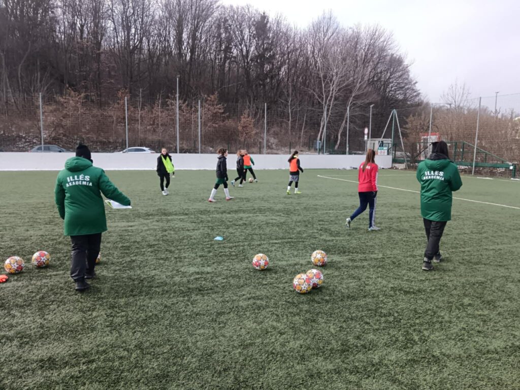 Gyakorlati sportági felvételi a csípős hidegben