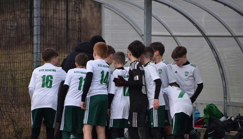 A VAR felügyelete mellett futballoztak korosztályaink