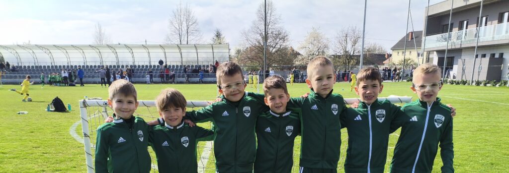 Kiemelt torna hét ellenféllel